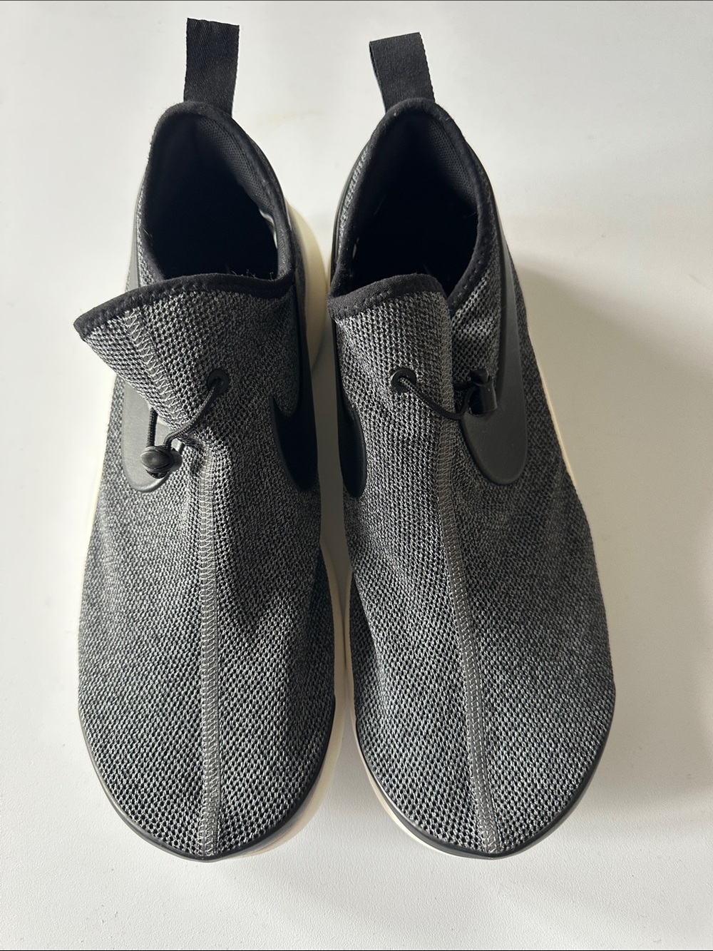 C1- Men's Lightweight Slip-On Knit Sneakers
